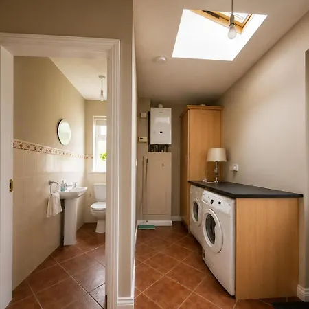 Bright & Spacious 3-bed In 15 Mins From Galway Casa vacanze Oranmore