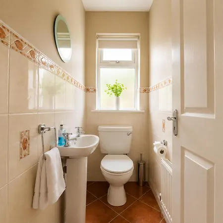 Casa vacanze Bright & Spacious 3-bed In 15 Mins From Galway Oranmore