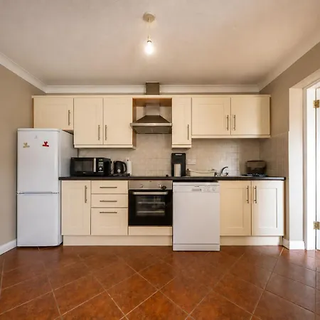 Bright & Spacious 3-bed In 15 Mins From Galway Oranmore